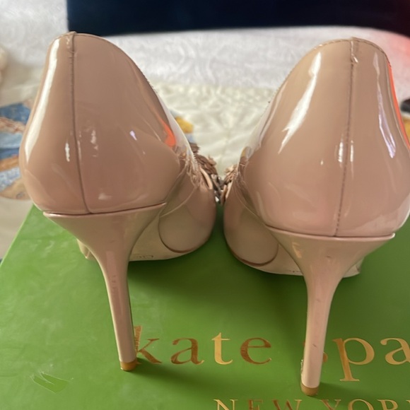 KATE SPADE EVELYN PUMPS  with original box - Picture 2 of 4